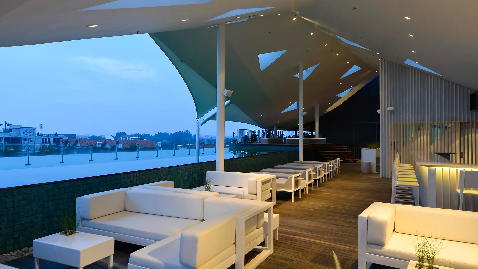 Ize Seminyak By Lifestyleretreats Hotel