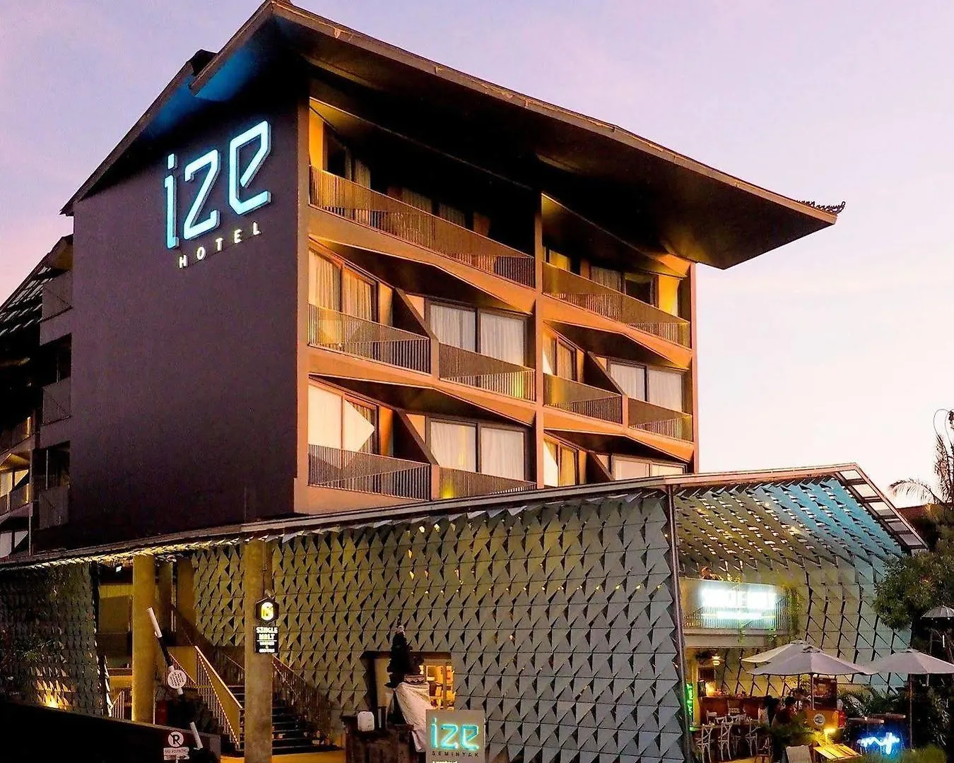 Ize Seminyak By Lifestyleretreats Hotel 4*,